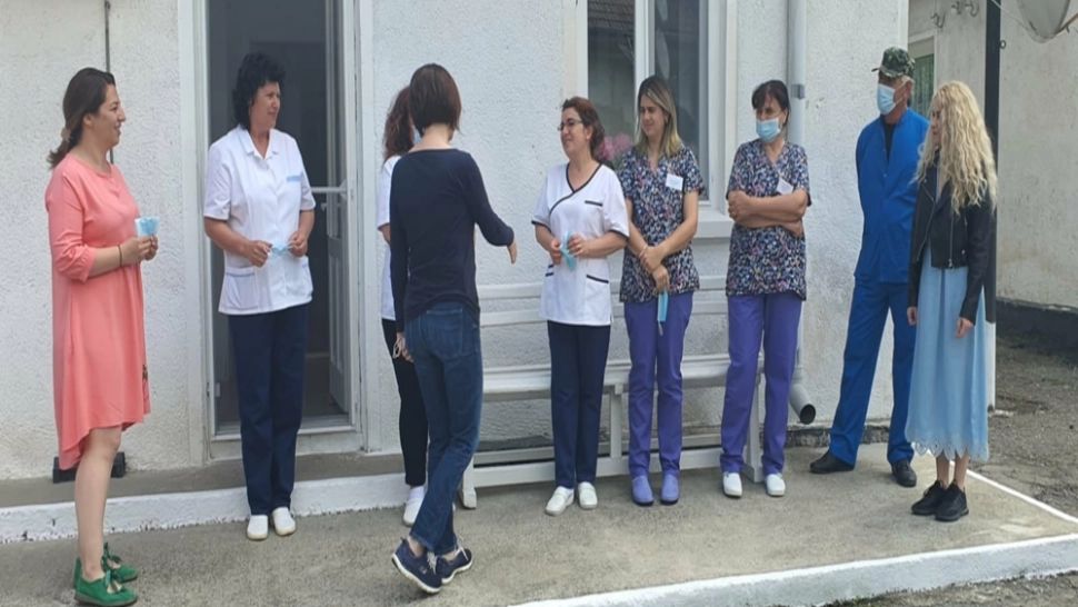 Ministrul Sănătății, Ioana Mihăilă, și secretarul de stat Monica Althamer, în vizită la Spitalul Tichilești din Tulcea / Foto: Facebook Ministerul Sănătății