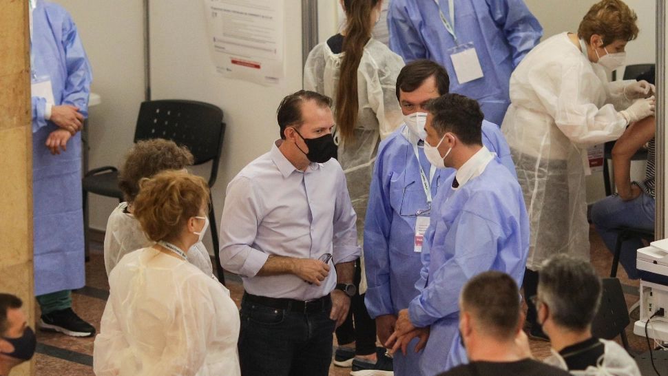 Florin Cîțu, la maratonul vaccinării / Foto INQUAM