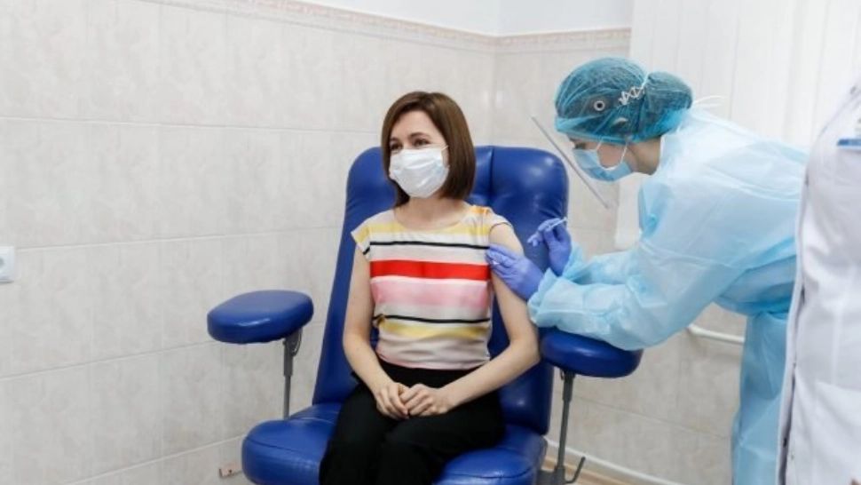 Președintele Republicii Moldova, Maia Sandu, la vaccinare