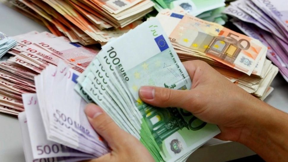 Potrivit specialiștilor, euro a crescut până la maximul ultimilor 6 ani