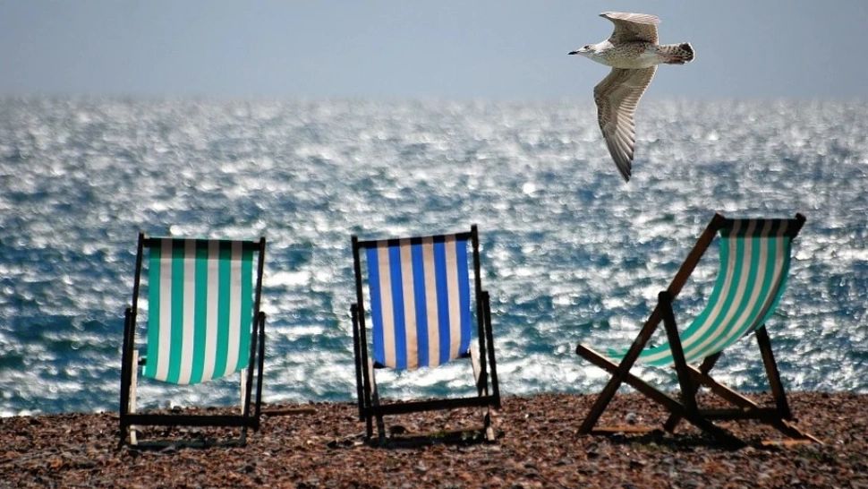 Grecia își redeschide plajele, de săptămâna viitoare