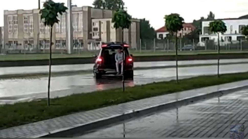 Consilier în portbagaj