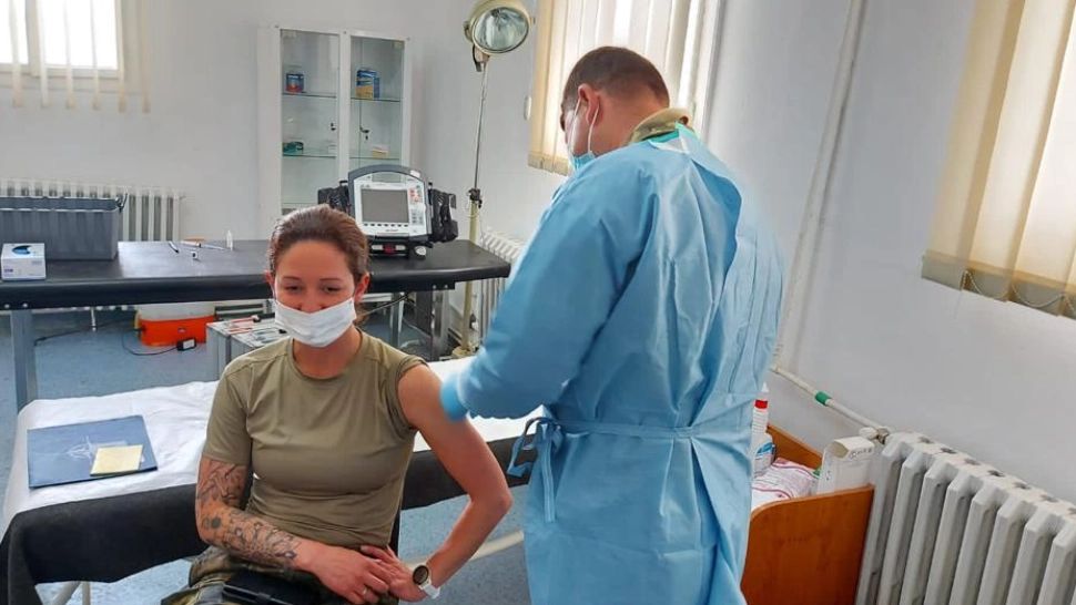 Un nou maraton de vaccinare anti-COVID-19 organizat în spitalele militare