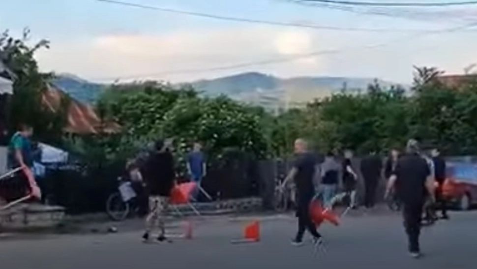 Scandal în plină stradă. Foto: captură YouTube