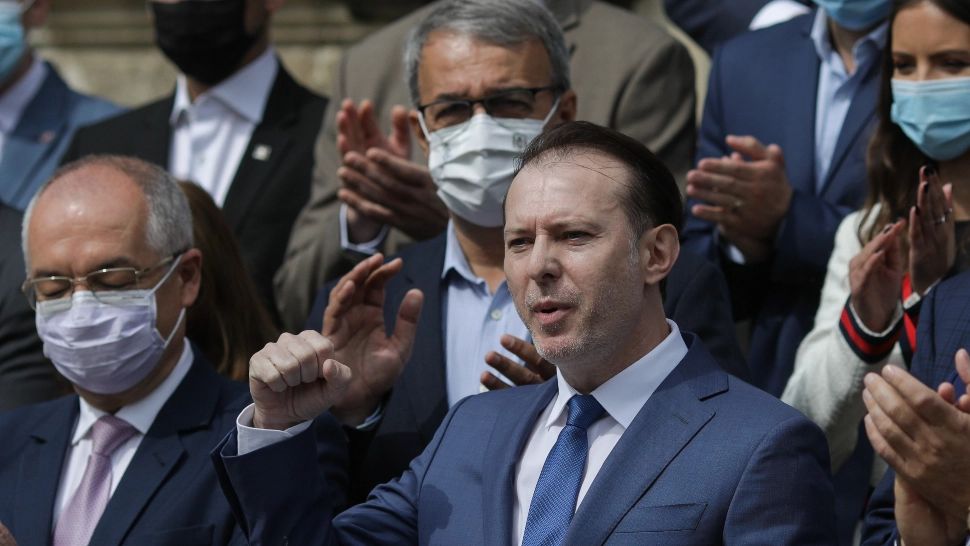 Foto arhivă. Cîțu anunță creștere economică de 2 cifre.