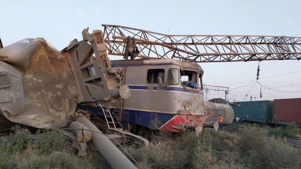 Ciocnirea celor 2 trenuri de marfă a provocat haos în trafic