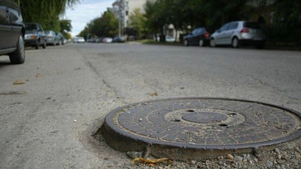 Tânăr de 18 ani, găsit spânzurat într-un canal