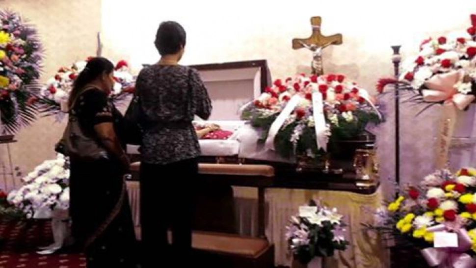O întâmplare stranie a avut loc la înmormântarea unei bătrâne de 101 ani