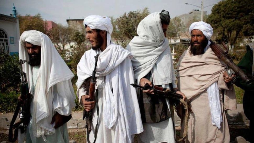 Talibanii, forțați de împrejurări să cheme femeile la muncă. Foto/Profimedia