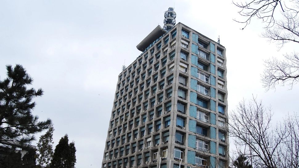 Un angajat al TVR s-a aruncat de pe clădire