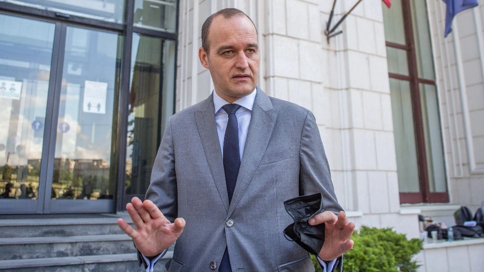 Ministrul Finanțelor, prins în offsaid. N-a știut cât e salariul minim. Foto/Inquam