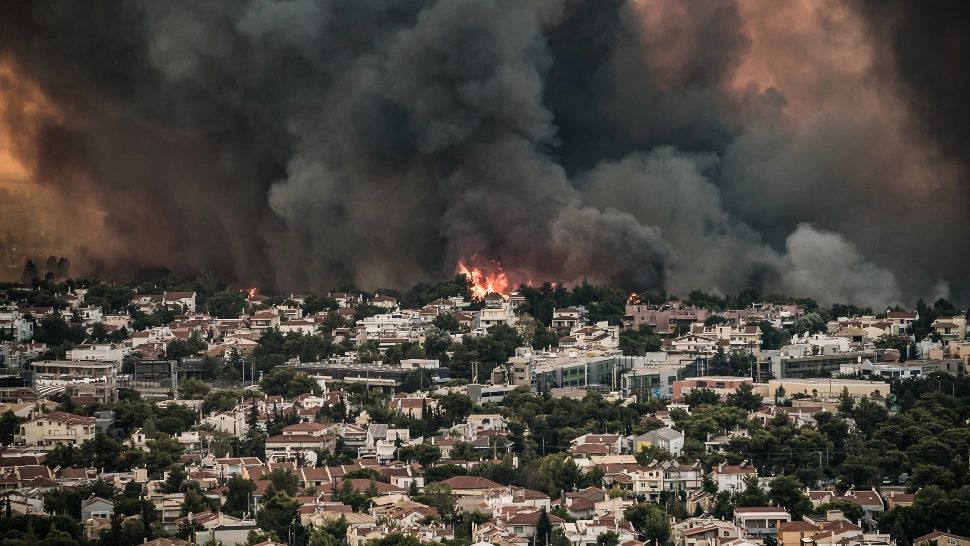 Incendiile devastatoare din Grecia au dus la remanierea guvernului de la Atena. Foto/Profimedia