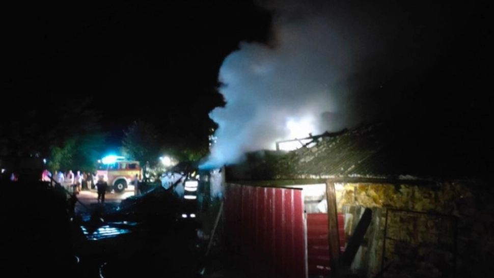 Patru incendii de proporții, în Suceava, într-o singură noapte