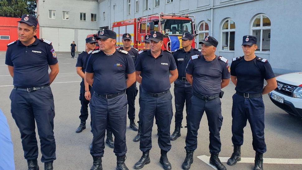 Cei 10 pompieri de la ISU Mureș, reveniți acasă după misiunea din Grecia Foto: Facebook.com