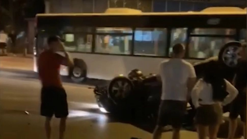Autoturismul a fost dat peste cap