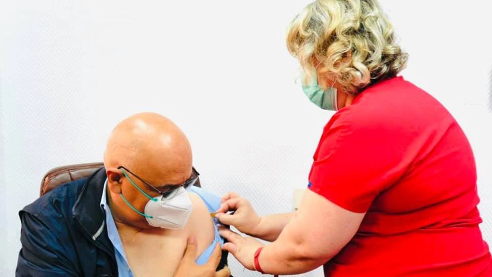 Raed Arafat s-a vaccinat cu a treia doză. Foto: captură Facebook
