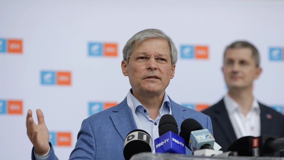 Dacian Cioloș și Dan Barna (Inquam/Octav Ganea)