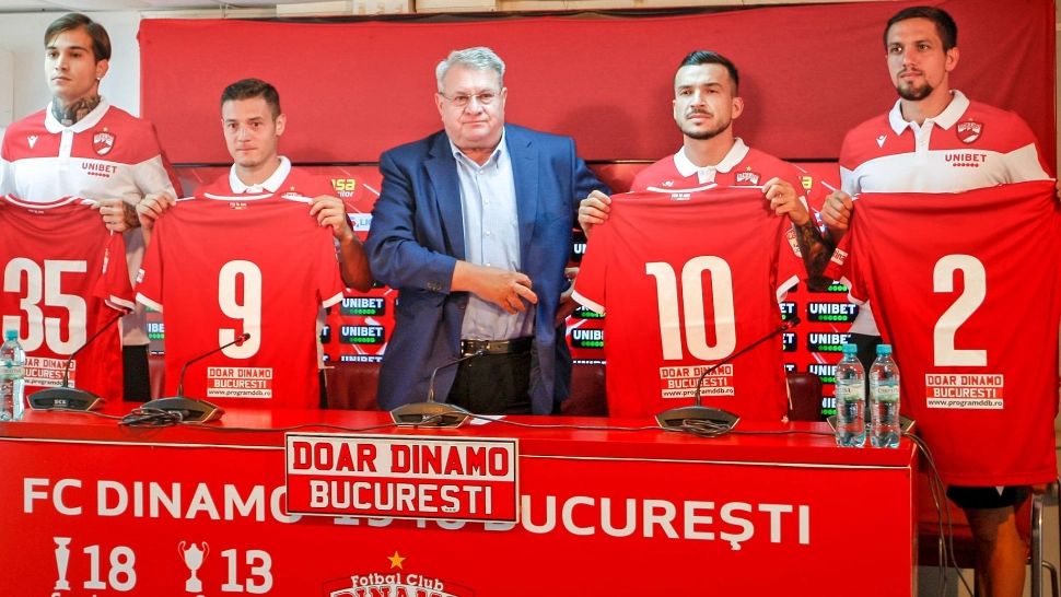 Achizițiile echipei Dinamo, făcute praf de un fost manager al alb-roșilor: "Praf în ochii fanilor"
