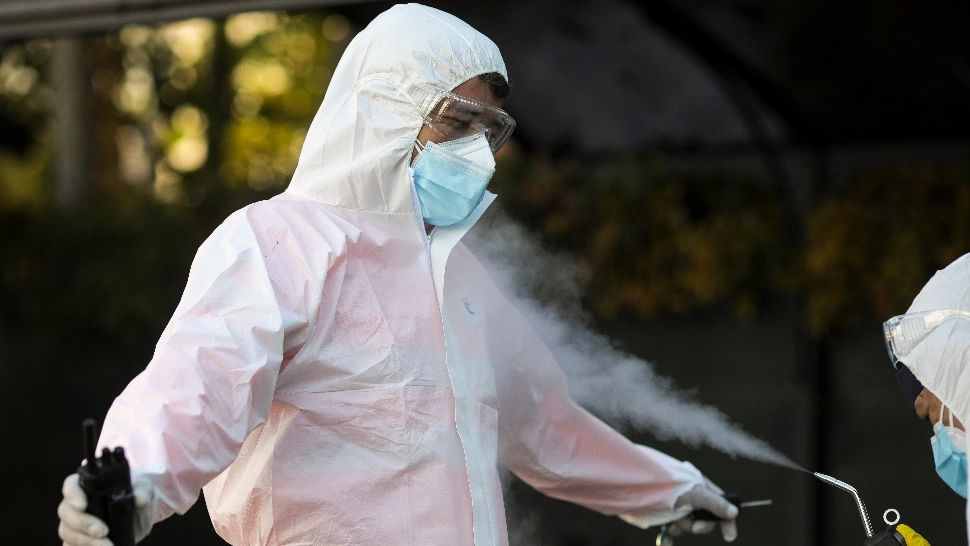 Şase asistenţi şi infirmieri de pe o secţie s-au infectat / Foto: Inquam Photos
