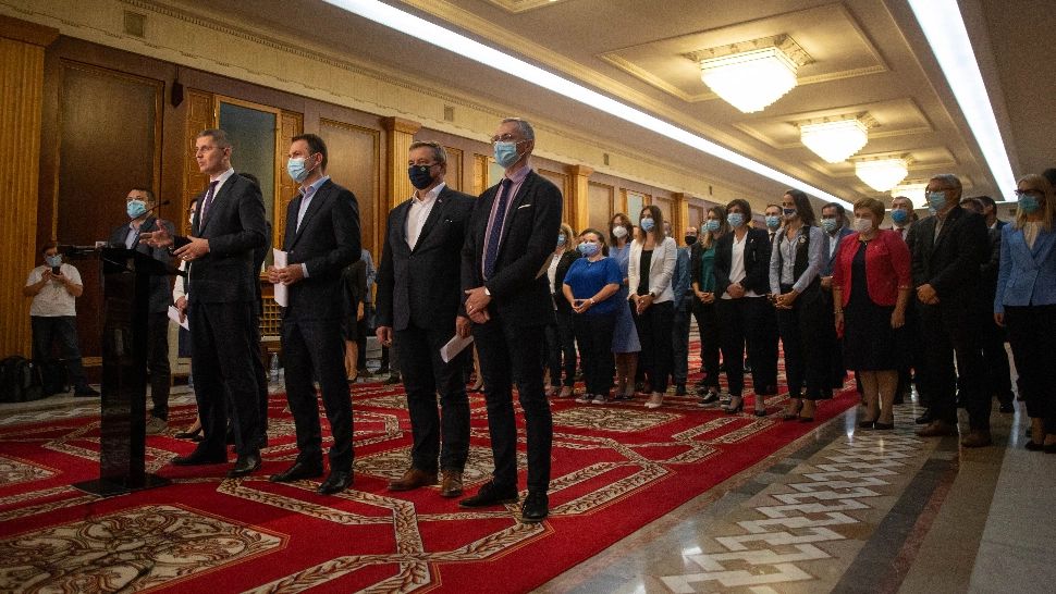 Cine preia interimatele la ministerele rămase libere după demisiile miniștrilor USR PLUS / Foto: Inquam Photos