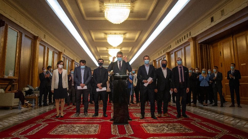 Dan Barna îi forțează mâna lui Florin Cîțu. Foto/Inquam