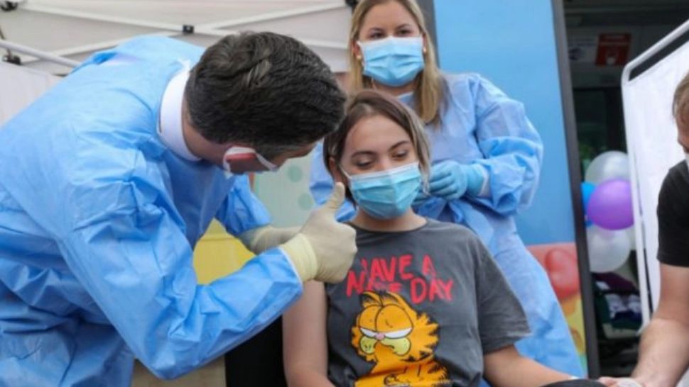 25% din numărul elevilor de peste 12 ani, vaccinați anti-Covid. Cîmpeanu: Este un progres important, chiar dacă mai mic decât cel pe care ni-l dorim cu toţii