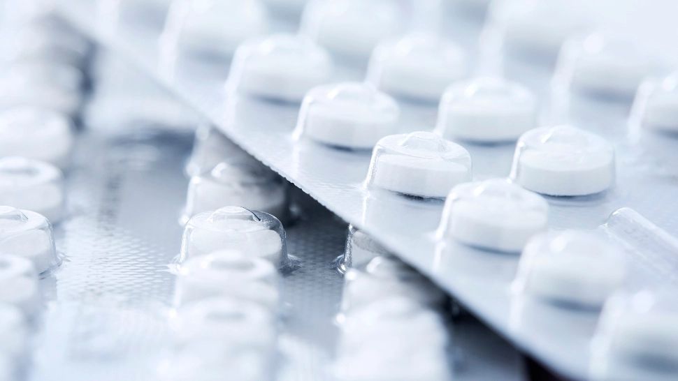 Scandal între ministru Sănătății și spitale pe tema medicamentului anti-Covid. Foto/Profimedia