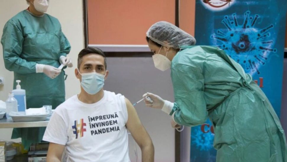 Câte vaccinuri trebuie să mai facă românii până se termină epidemia de COVID-19 - Anunțul lui Valeriu Gheorghiță