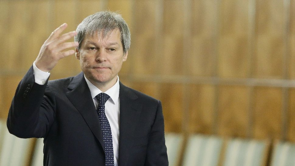 Culisele statului paralel | Cine face presiuni interne și externe pentru ca Cioloș să devină premier - De ce trebuie să se teamă Iohannis