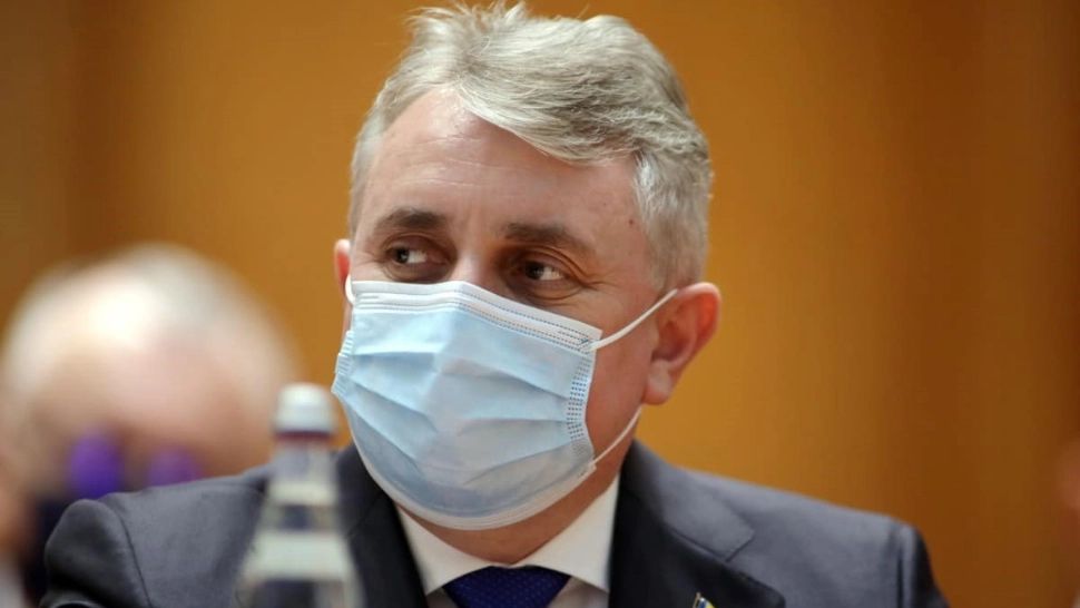 Bode îi amenință pe cei care care umblă cu certificate Covid false. Foto/Inquam