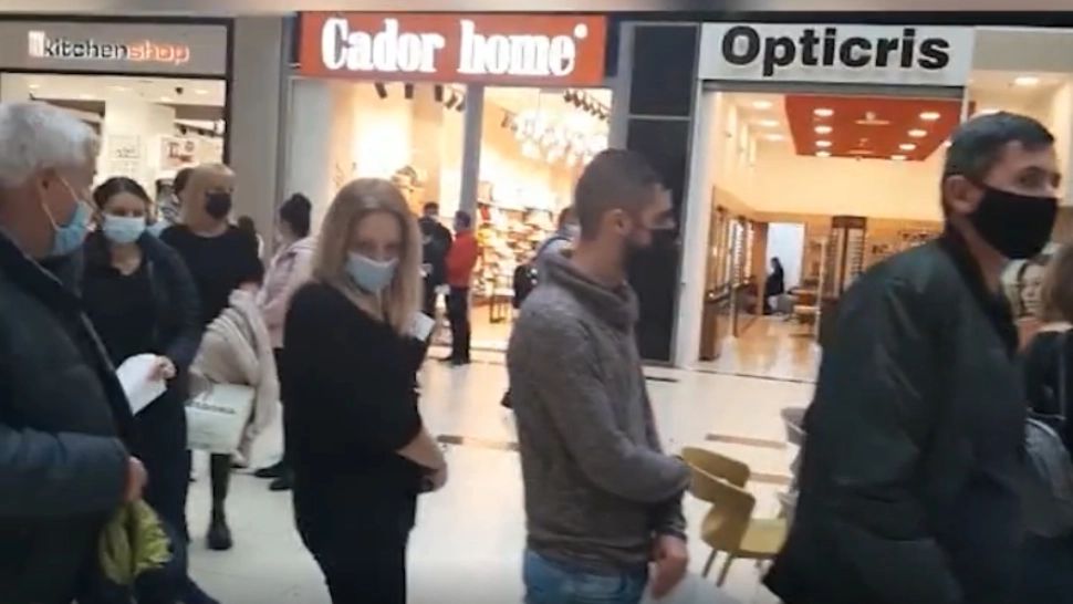 Coadă vaccinare mall Constanța / Captură foto