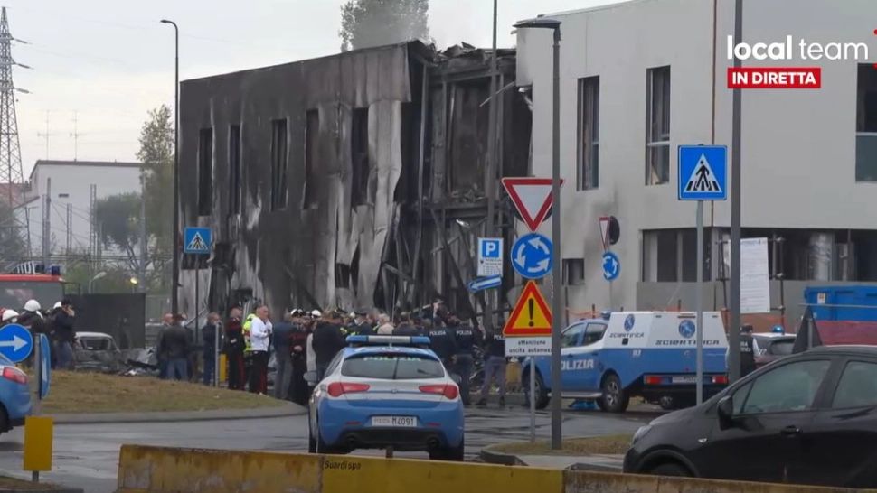 Avion privat, prăbușit în Italia, la Milano