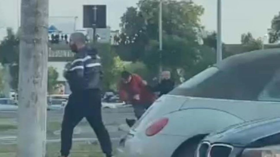 Suporter în comă, după ce a fost bătut. Doi agresori au fost arestați