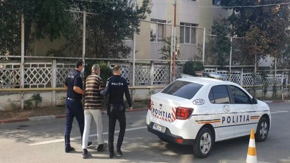Militar reținut pentru tentativă de act sexual cu un minor