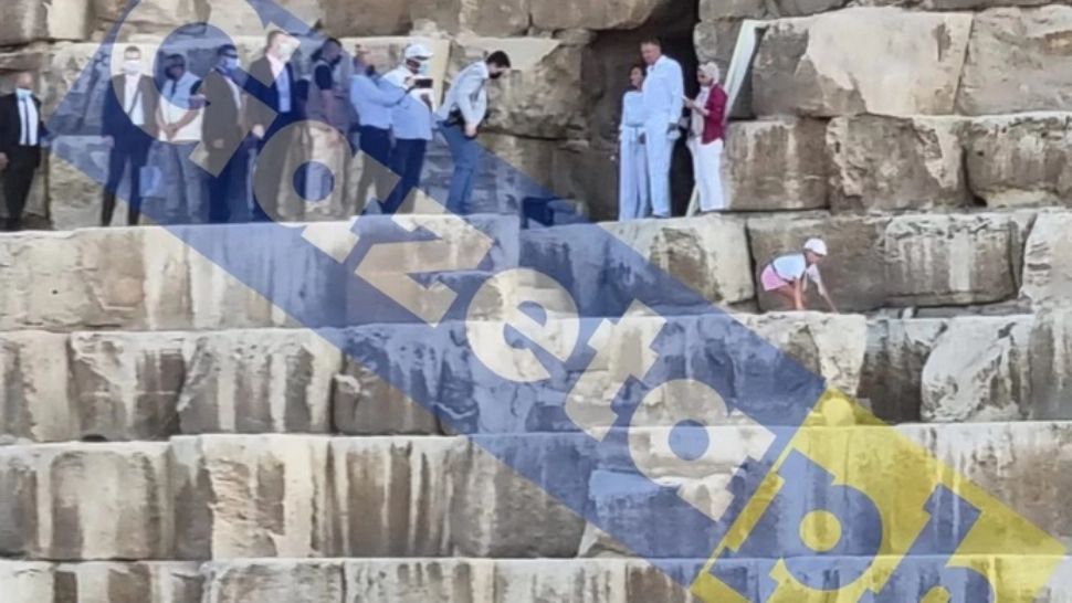 Klaus Iohannis în vizită la piramidele din Egipt