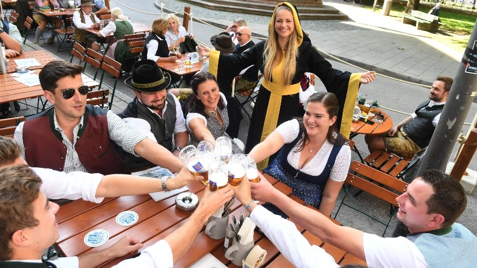 Oktoberfest moldovenesc, o idee a Primăriei Bacău. Foto/Profimedia
