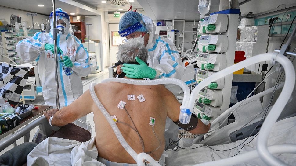 Mihai Craiu face un apel către oamenii infectați cu coronavirus să nu se mai trateze singuri acasă / Foto: Profi Media
