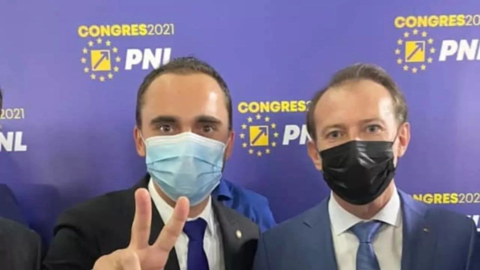 Deputatul PNL Cosmin Șandru și premierul interimar Florin Cîțu