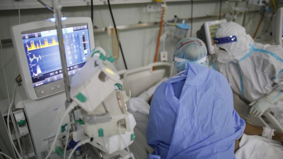 Emanuel Ungureanu, propunere pentru nevaccinați: Dacă refuzi vaccinul, atunci când ajungi la spital, plătește!