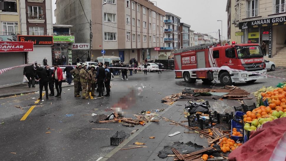 Furtuna violenta la Istanbul FOTO: TRT Twitter 
