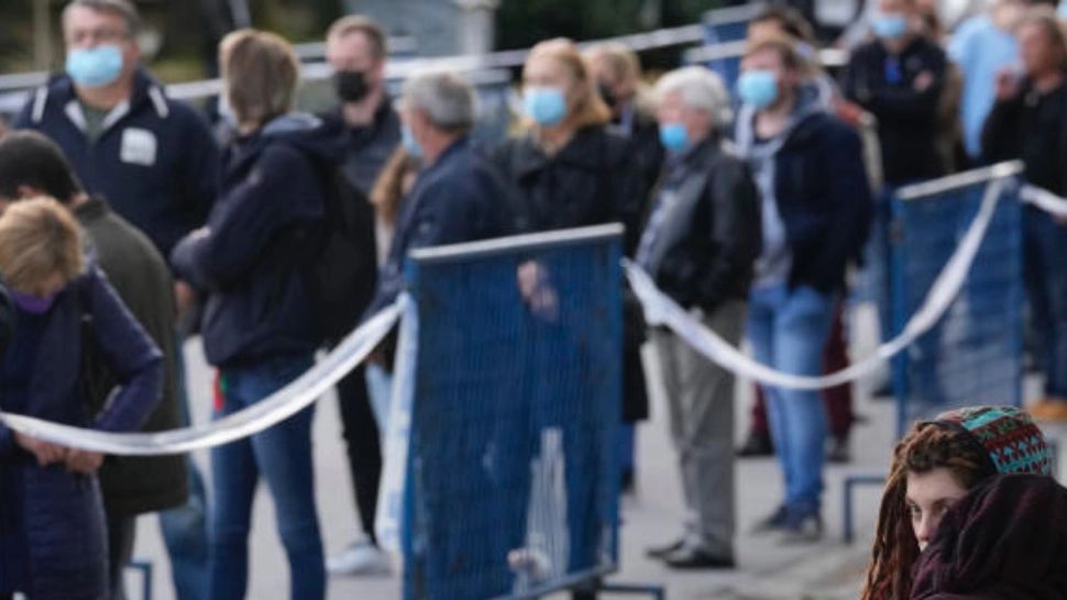 Rusii aleg sa se vaccineze în Croația cu vaccinuri autorizate de OMS FOTO: Profimedia