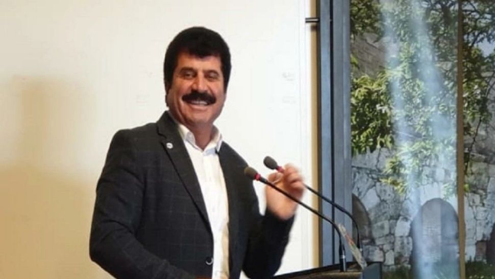 Primarul acuzat pentru instigare la furtul unor saci cu voturi