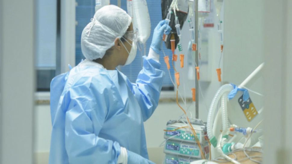 Situație CRITICĂ în spitale pentru bolnavii COVID-19: În toată România este 1 SINGUR pat liber la ATI