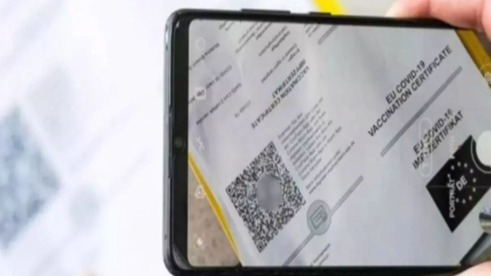 dosar penal pentru ca a prezentat certificatul de vaccinare al altei persoane