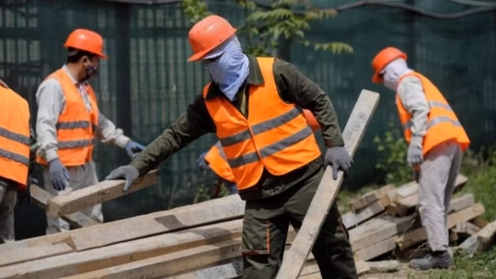 Nivel record de muncitori străini în România