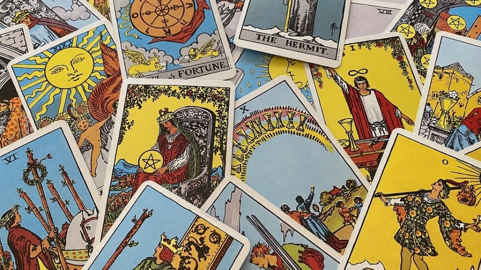 Previziuni noiembrie: ce surprize ți-au pregătit cărțile de TAROT, în funcție de zodie
