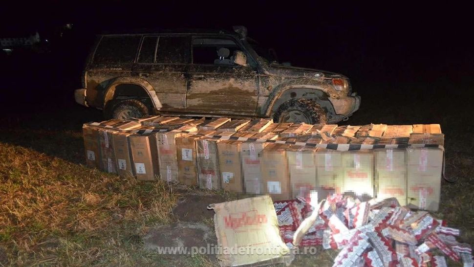 Cantitate impresionantă de țigări adusă cu DRONA din Ucraina în România Foto: Poliția de Frontieră