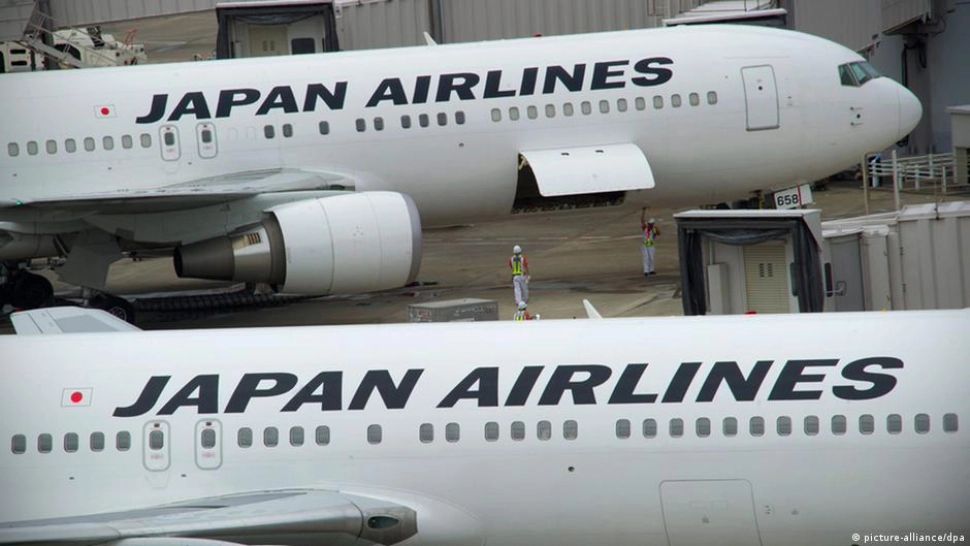 Curse aeriene anulate din cauza zăpezii FOTO Japan Airlines