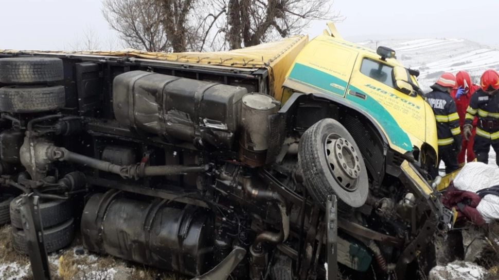 Accident grav pe şoseaua dintre Cluj şi Oradea