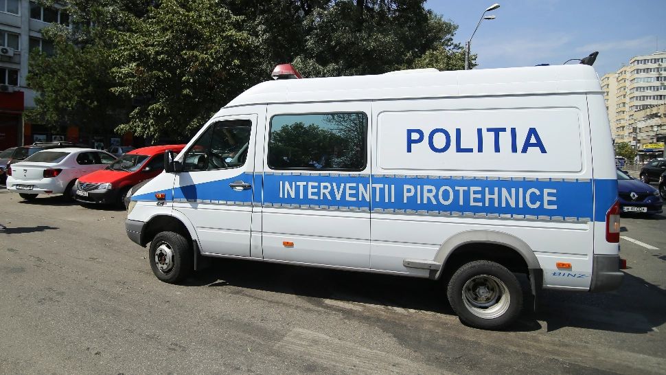 AMENINȚARE cu bombă la Metroul bucureștean Foto: INQUAM/George Călin